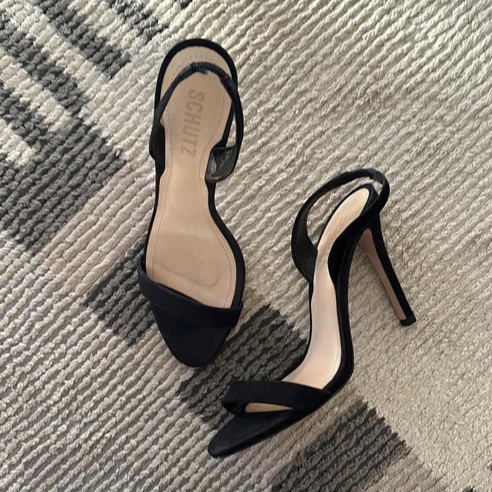 Schutz Heels 7.5
